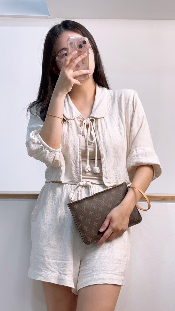 Louis Vuitton Monogram Wristlet Pouch