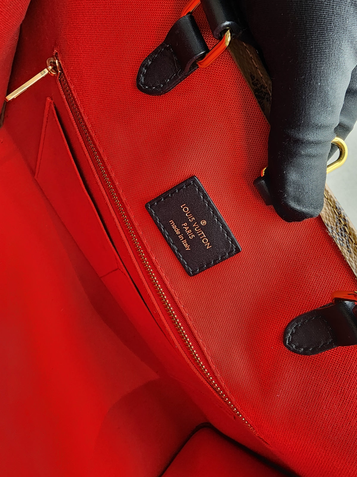 LV Reverse Monogram On The Go MM