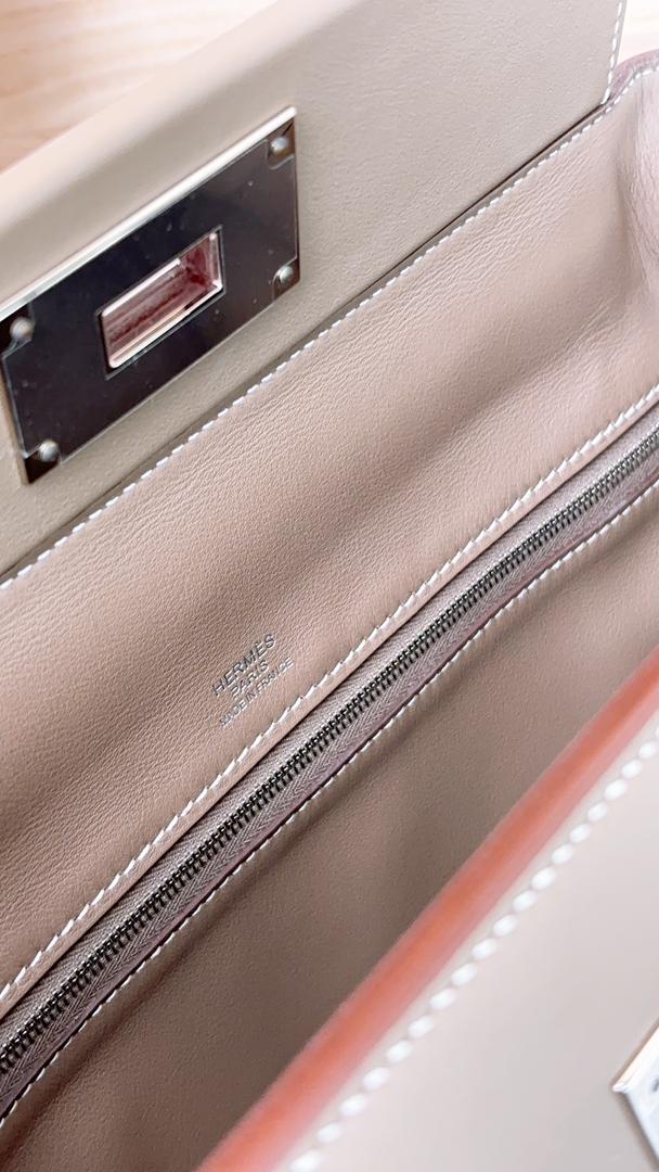 Hermes Etoupe Togo 2424 Bag 29 (PHW)