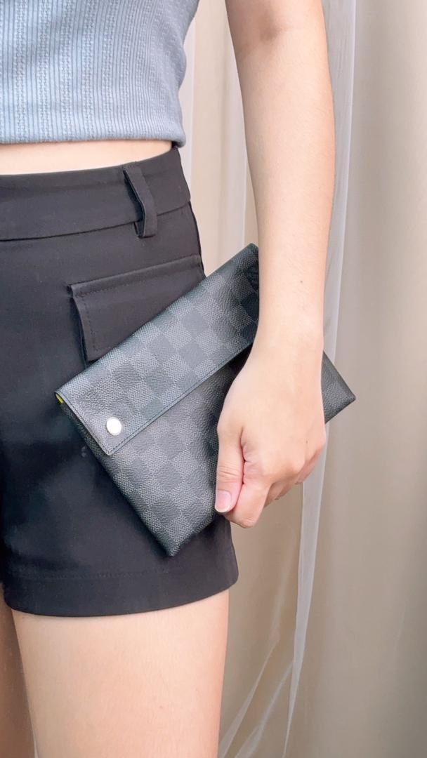 Louis Vuitton Damier Graphite Alpha Pochette
