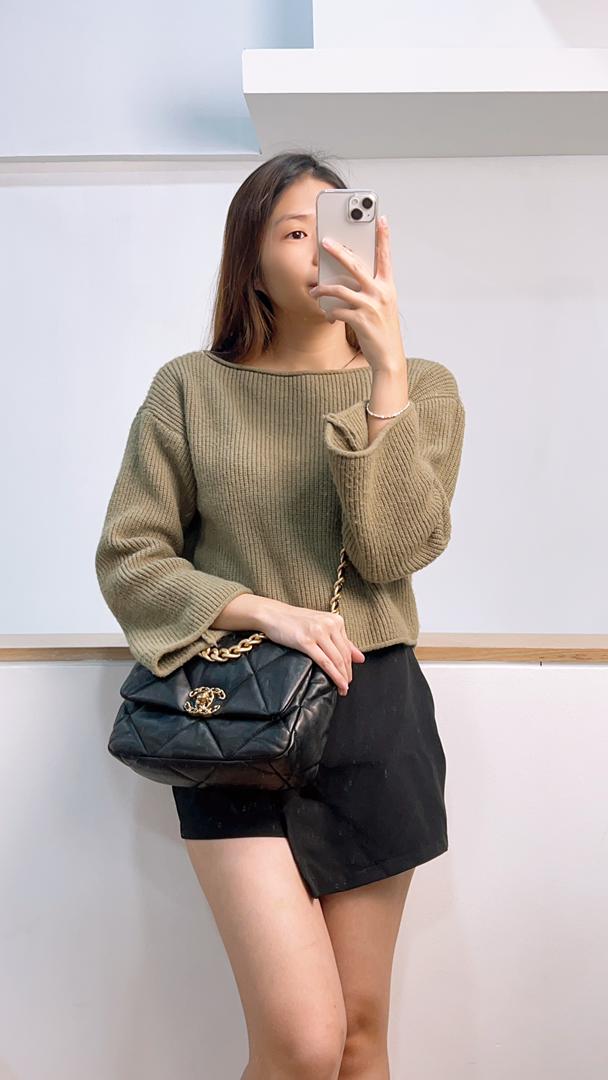 Chanel Black Small 19 Flap GHW