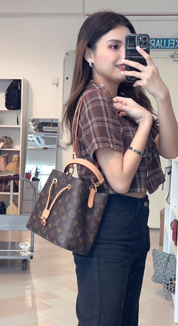LV Monogram Neo Noe BB