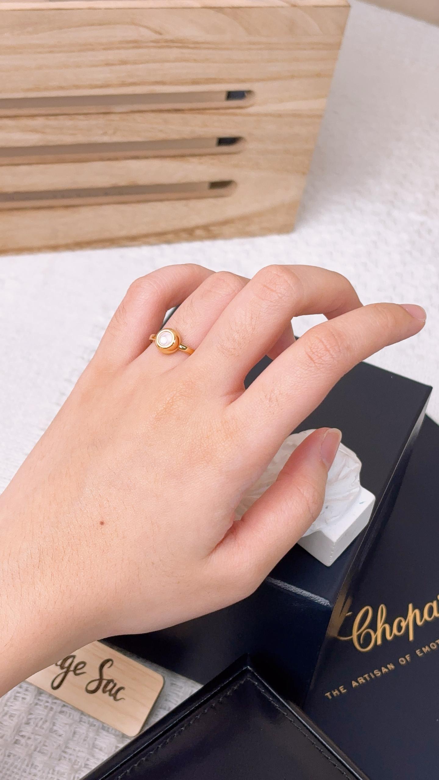 Chopard Yellow Gold Happy Diamonds Ring