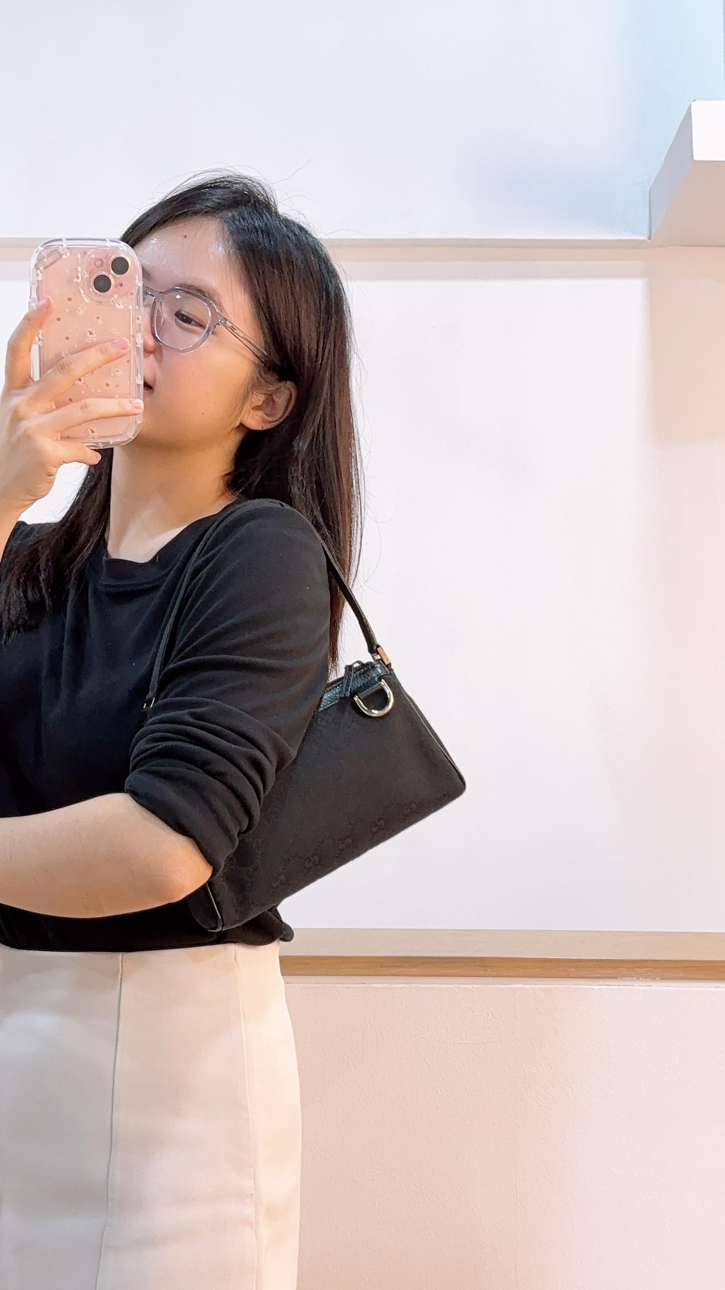 Gucci Black GG Canvas Abbey D-Ring Pochette