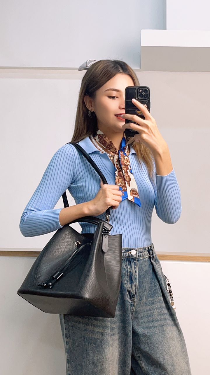 LV Black Epi Neo Noe MM