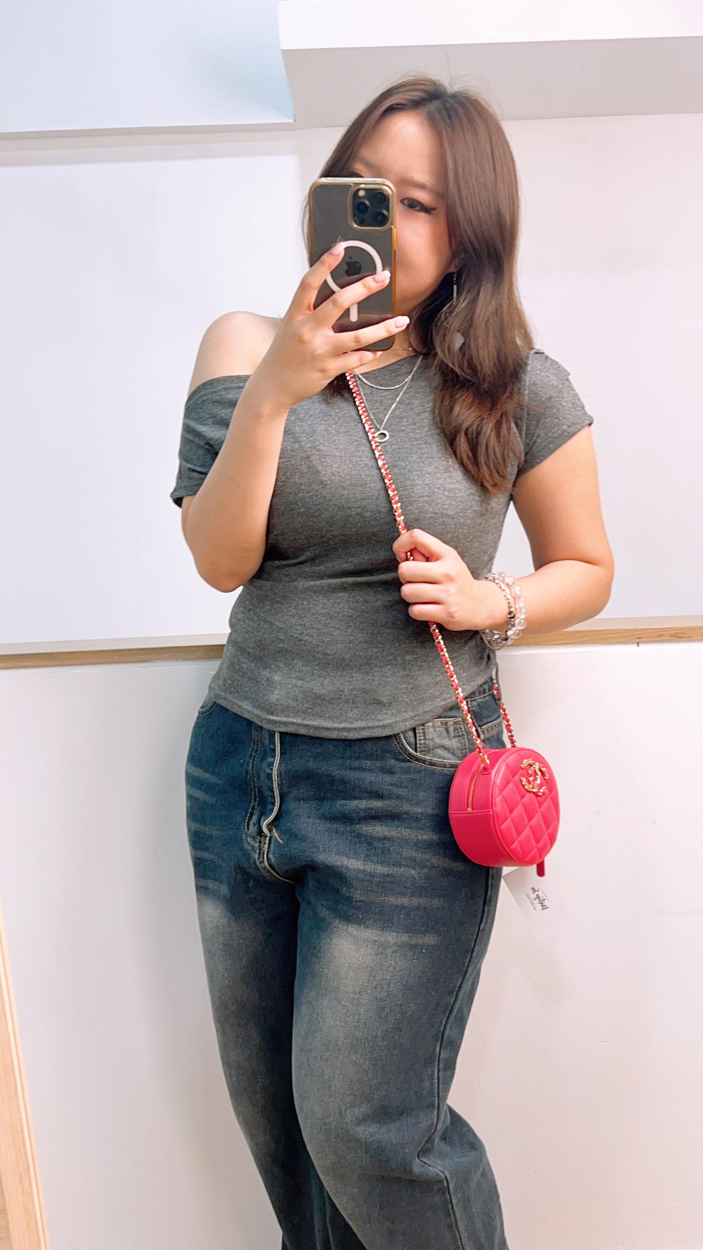 Chanel Pink Quilted Grained Calfskin Round 19 Clutch On Chain (GHW)