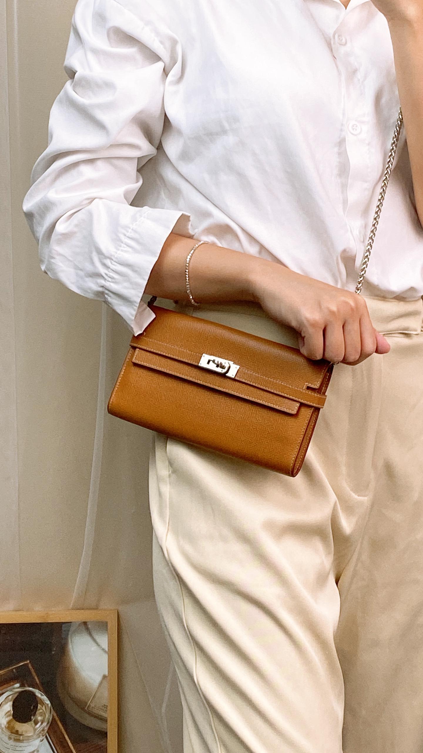 Hermes Gold Kelly Wallet Epsom (PHW)