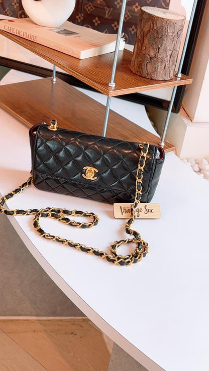 Chanel Black Lambskin Vintage Quilted Rectangular Flap Bag (GHW)