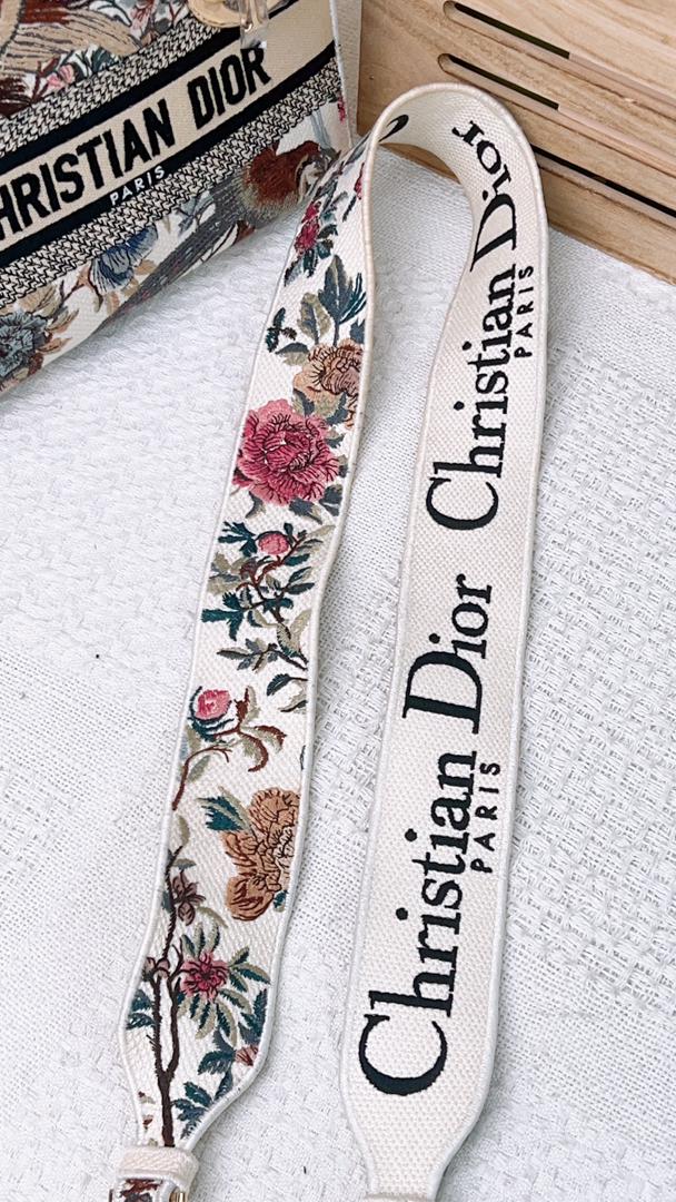 Dior Beige Embroidered Jardin d’hiver Medium D-Lite Bag (Ghw)