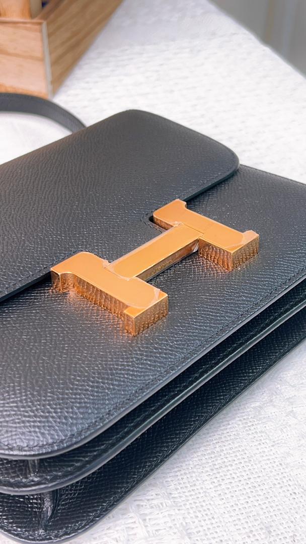 Hermes Black Constance 18 (GHW)