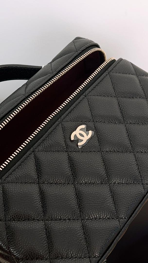 Chanel Black Caviar Top Handle Vanity Case (LGHW)