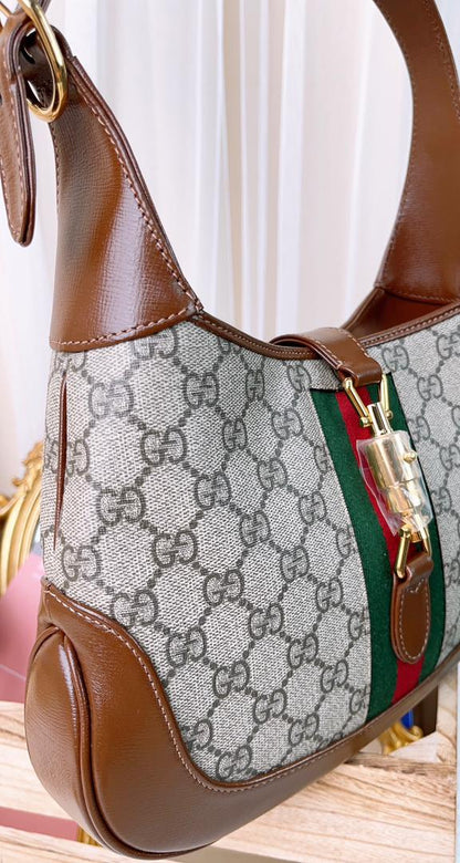 Gucci GG Supreme Medium Jackie 1961 Hobo