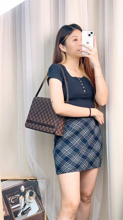 LV Damier Ebene Tribeca MM