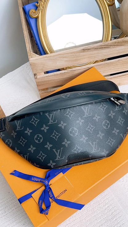 LV Monogram Eclipse Discovery Bumbag PM