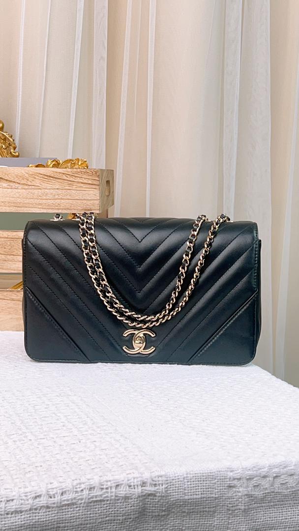 Chanel Black Calfskin Statement Flap LGHW