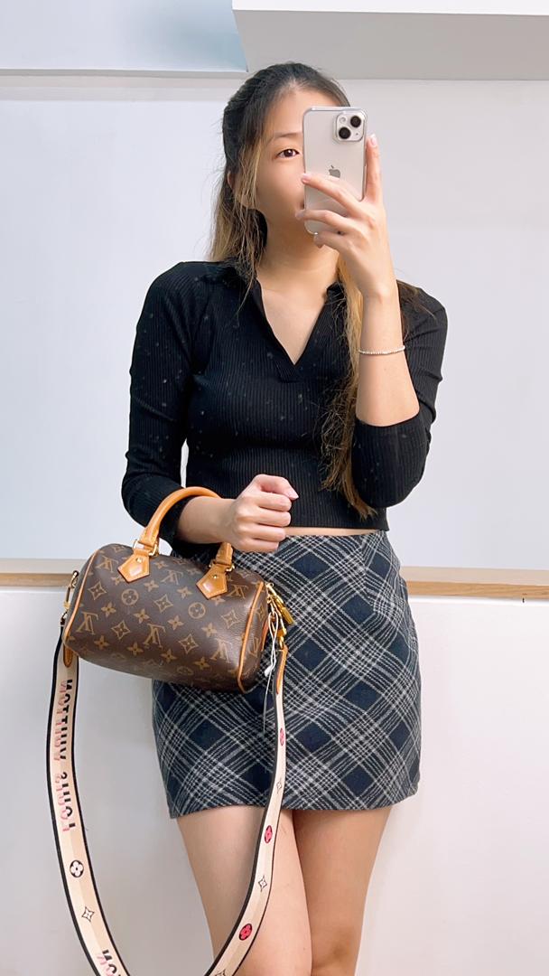 LV Monogram Speedy 20 w Black Strap