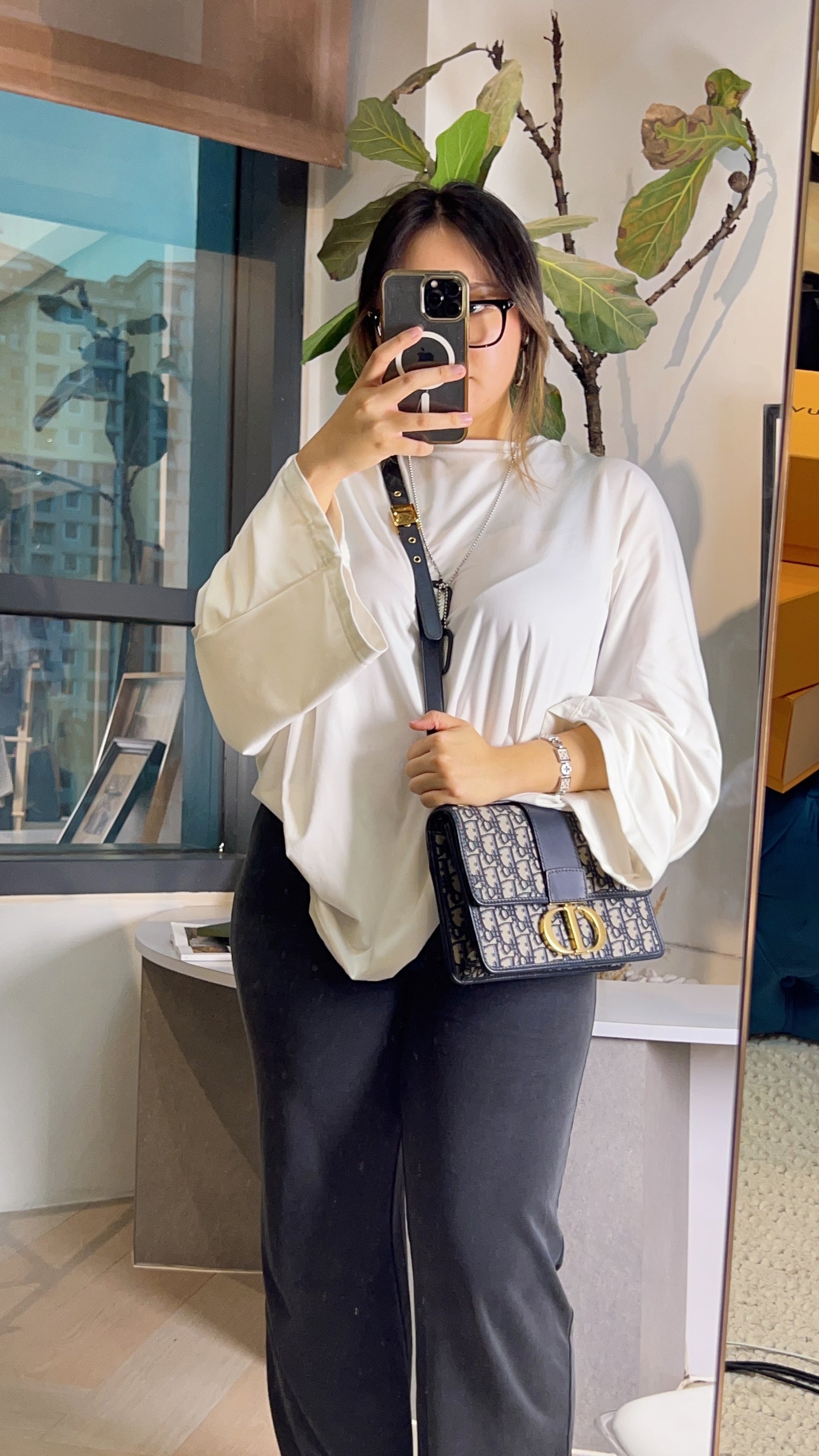 Dior Navy Oblique Montaigne 30 GHW