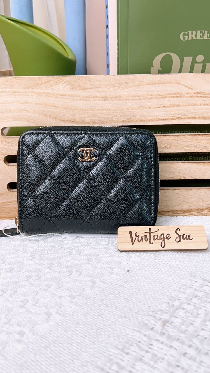 Chanel Black Caviar Zippy Purse