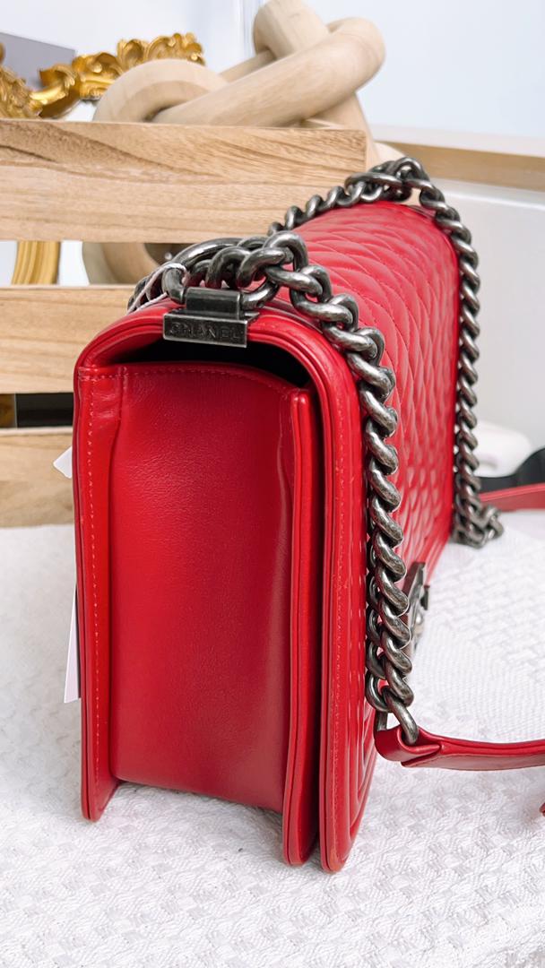 Chanel Red Lambskin New Medium Boy (RHW)