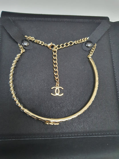Chanel 22B Light Gold Quilted Carved Bijoux Choker