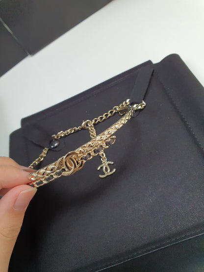 Chanel 22B Light Gold Quilted Carved Bijoux Choker