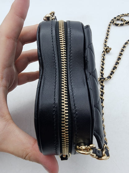 Chanel Black Lambskin Heart Clutch with Chain LGHW