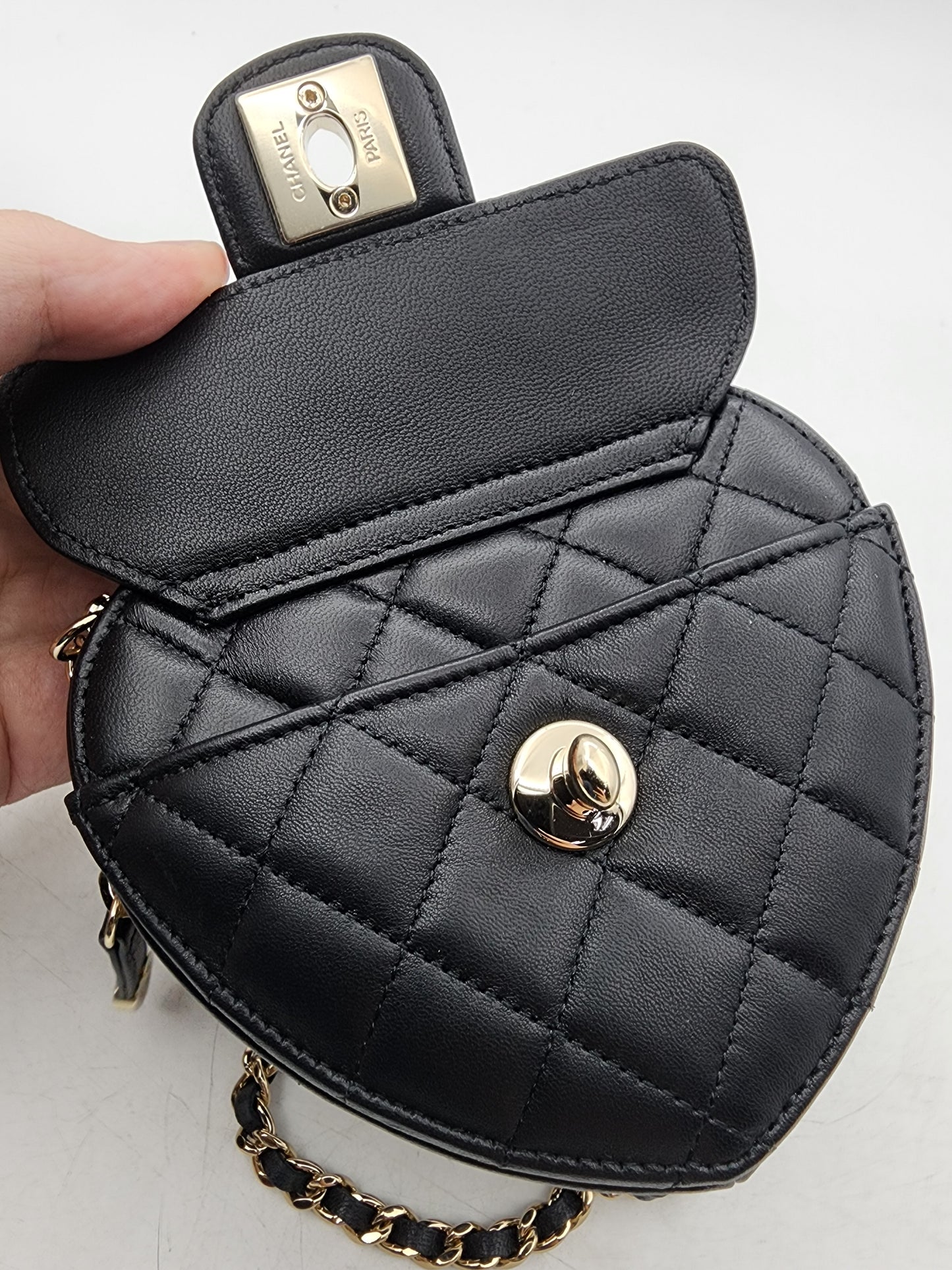 Chanel Black Lambskin Heart Clutch with Chain LGHW