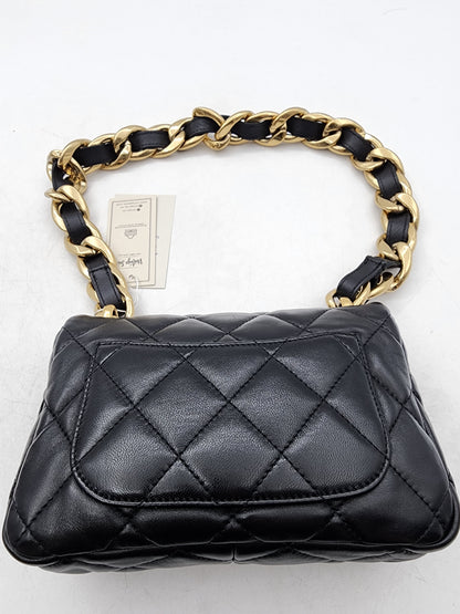 Chanel Black Lambskin 22S Chunky Chain 21cm Flap (GHW)