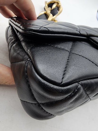 Chanel Black Lambskin 22S Chunky Chain 21cm Flap (GHW)