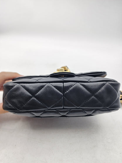 Chanel Black Lambskin 22S Chunky Chain 21cm Flap (GHW)