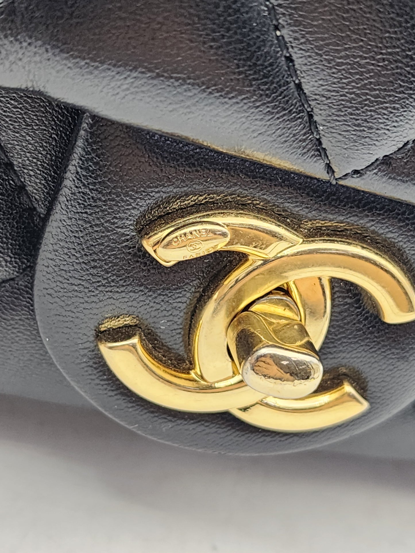 Chanel Black Lambskin 22S Chunky Chain 21cm Flap (GHW)