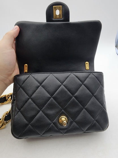 Chanel Black Lambskin 22S Chunky Chain 21cm Flap (GHW)