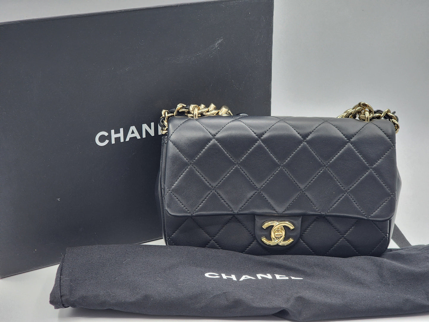Chanel Black Lambskin Elegant Chain Flap Bag (LGHW)