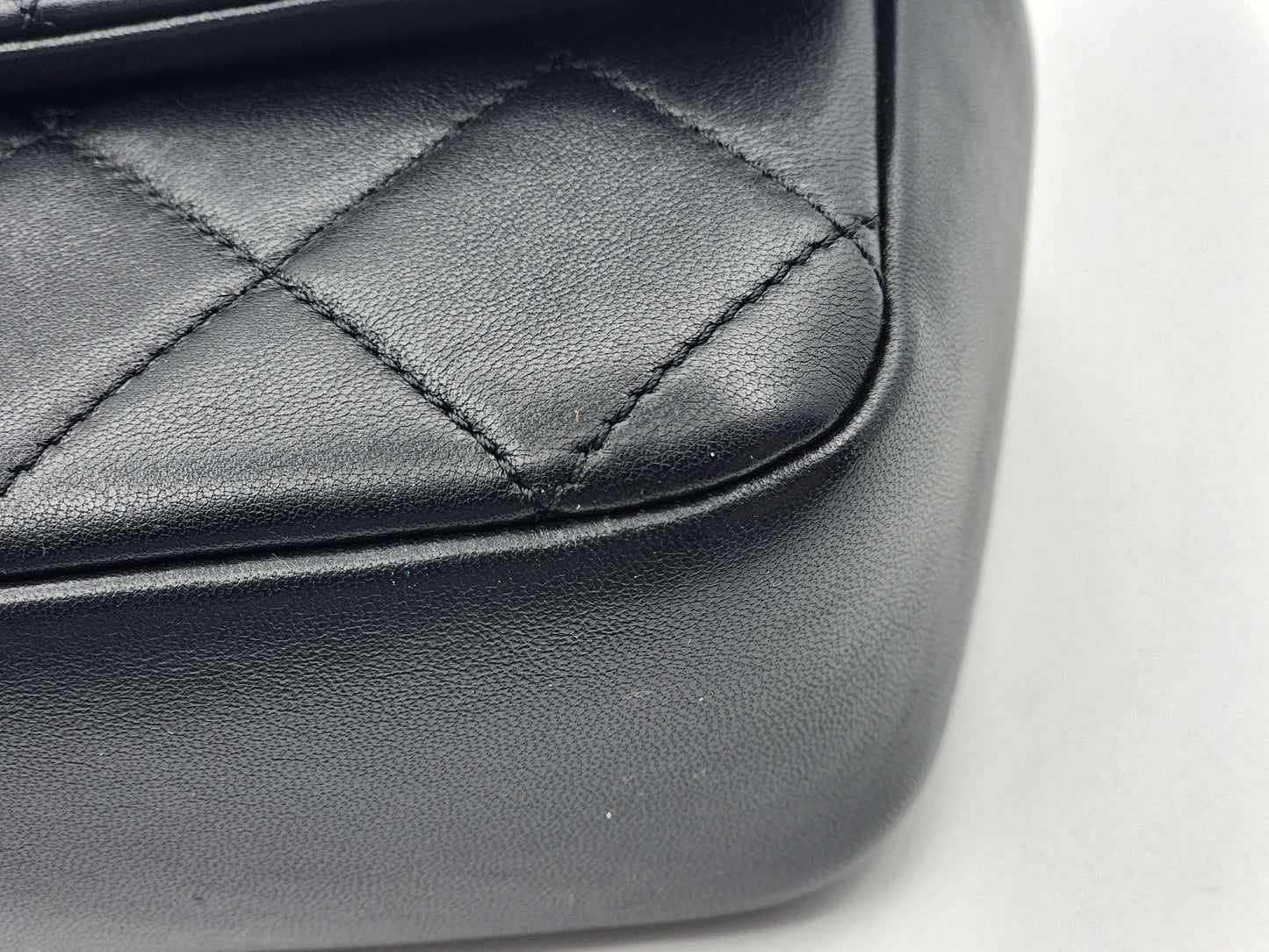 Chanel Black Lambskin Elegant Chain Flap Bag (LGHW)