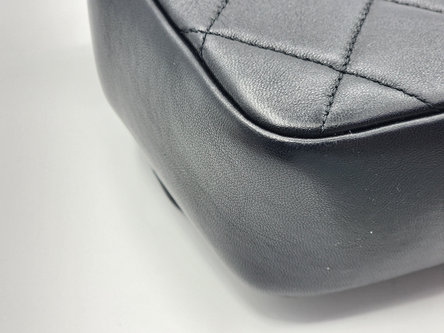 Chanel Black Lambskin Elegant Chain Flap Bag (LGHW)