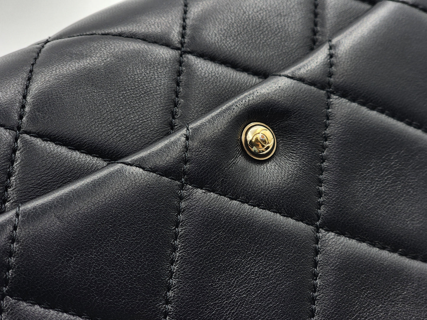 Chanel Black Lambskin Elegant Chain Flap Bag (LGHW)