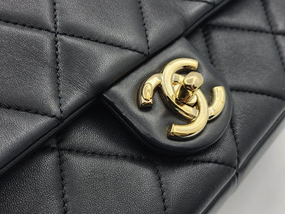 Chanel Black Lambskin Elegant Chain Flap Bag (LGHW)