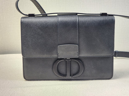 Dior Ultramatte So Black Montaigne 30