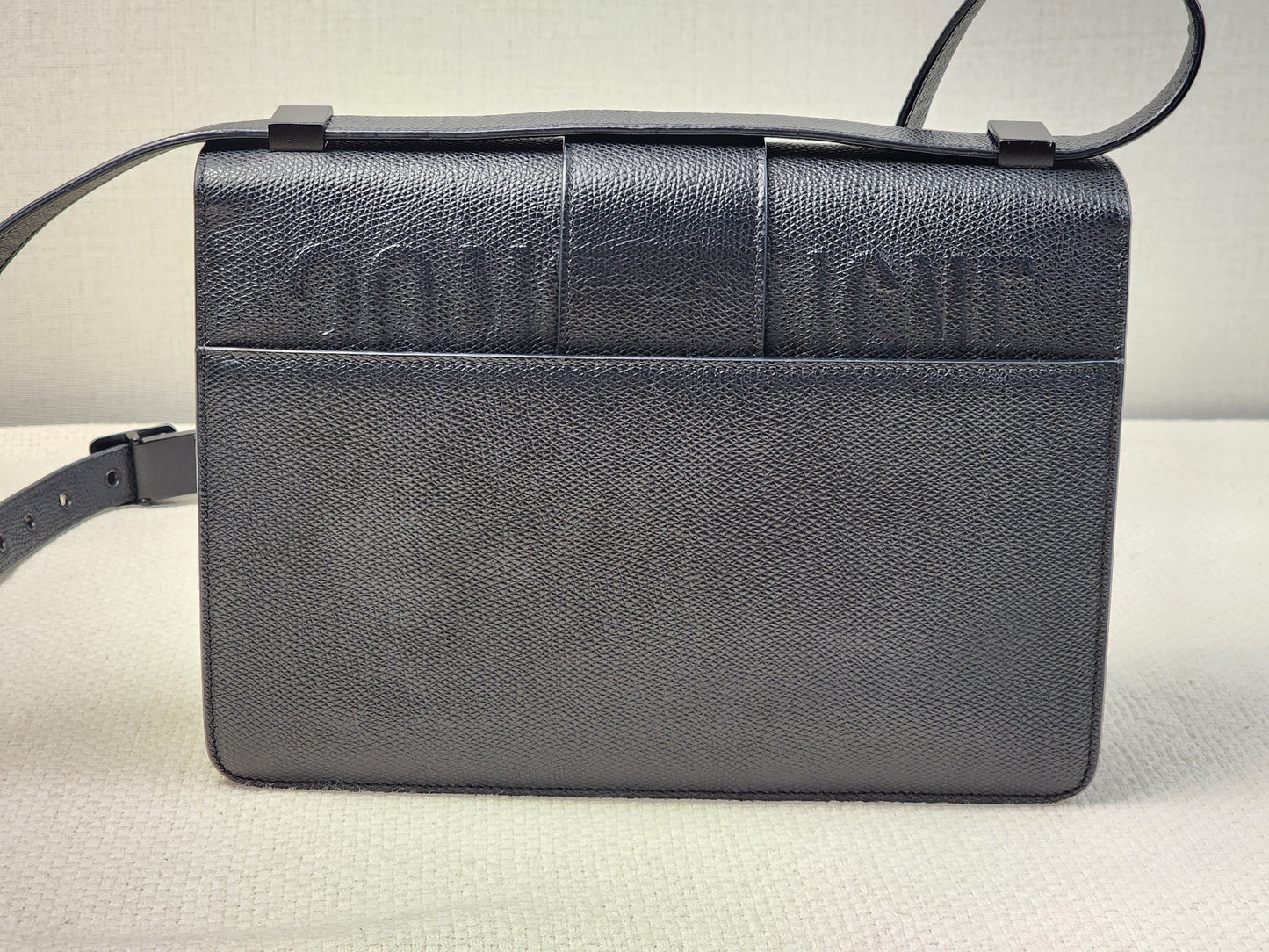 Dior Ultramatte So Black Montaigne 30