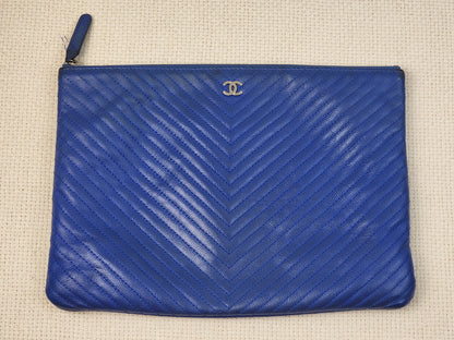 Chanel Blue Caviar Chevron Medium O’case (SHW)