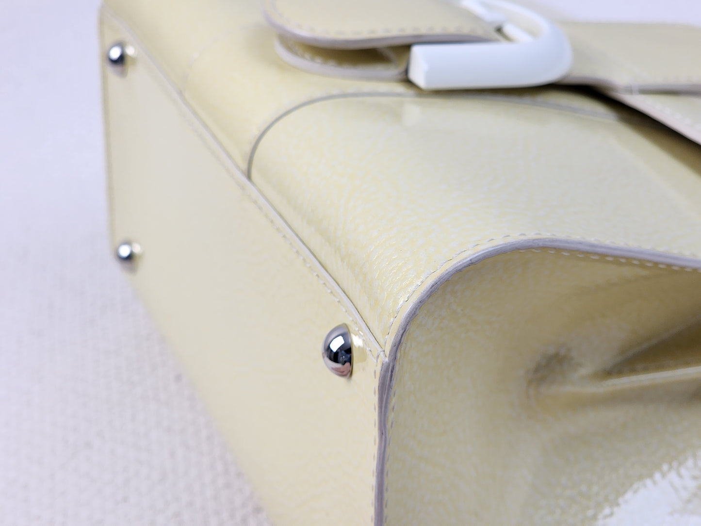 Delvaux Gel Patent Light Yellow Mini Brilliant w Strap