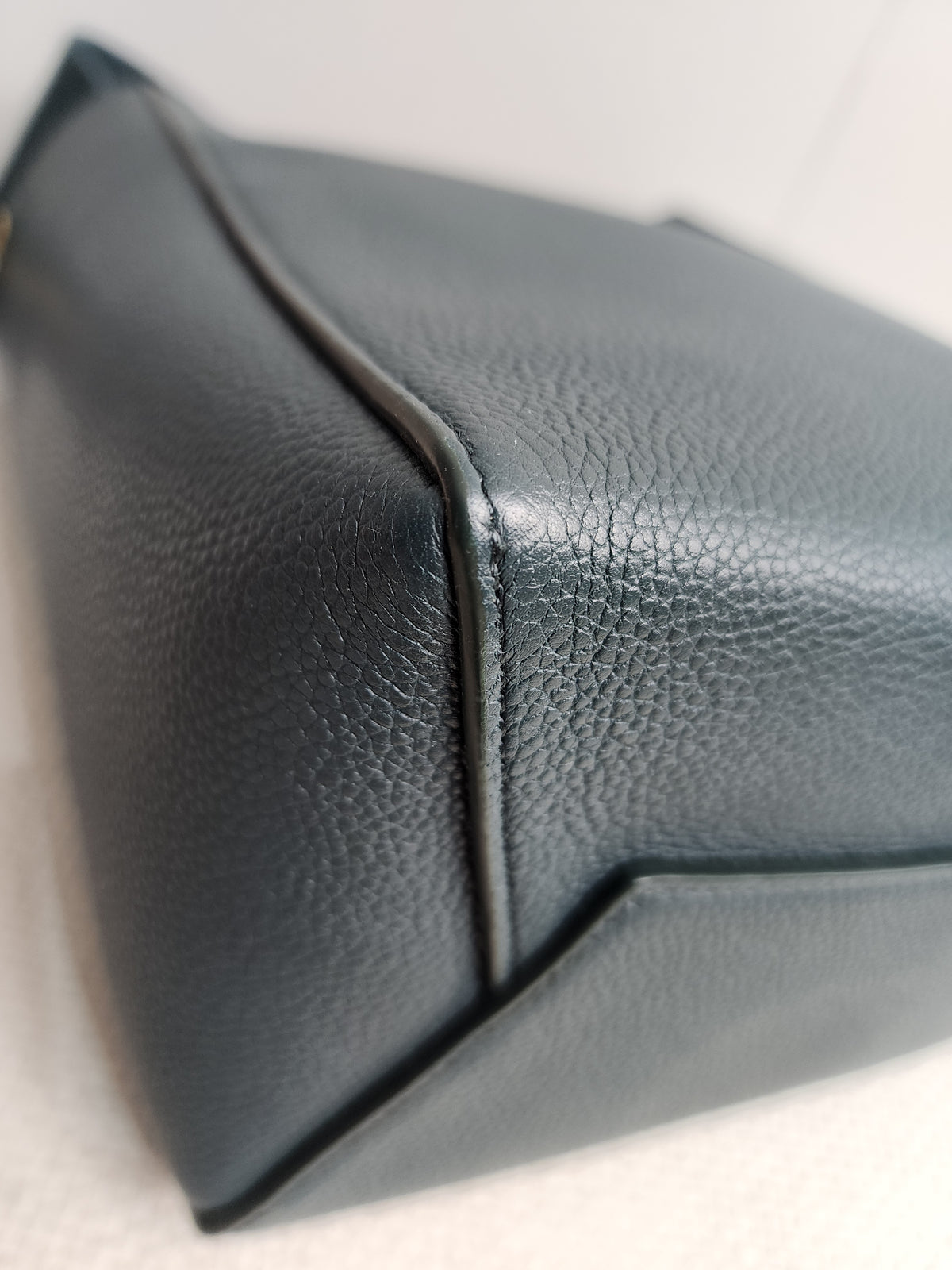 Celine Green Calfskin Small Sangle Bucket Bag (GHW)
