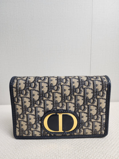 Dior Navy Oblique Montaigne 30 2-in-1 Pouch