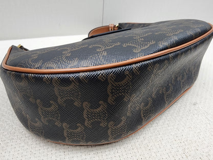 Celine Triomphe Medium Ava