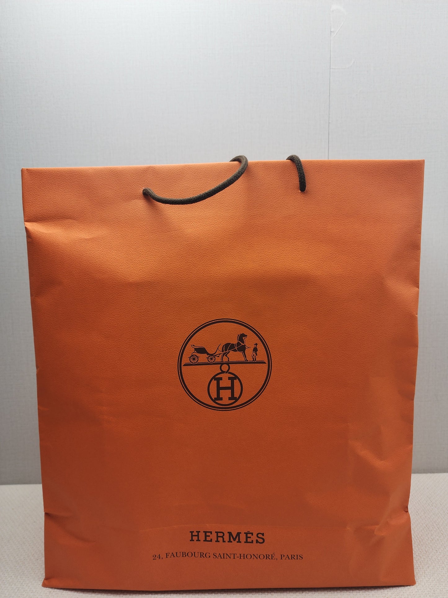 Hermes Rose Sakura Picotin 18 (PHW)