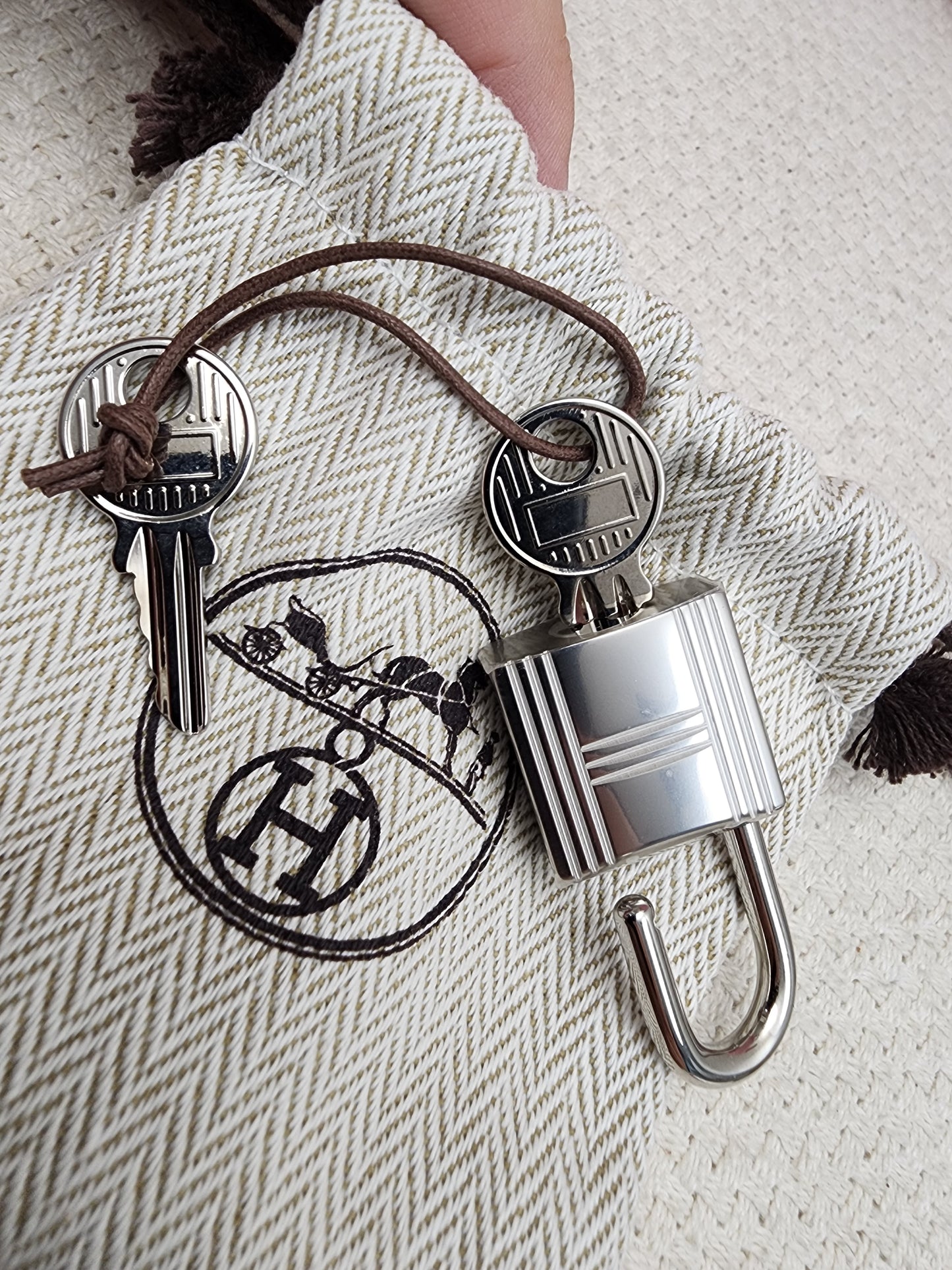 Hermes Rose Sakura Picotin 18 (PHW)