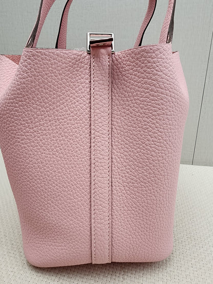 Hermes Rose Sakura Picotin 18 (PHW)