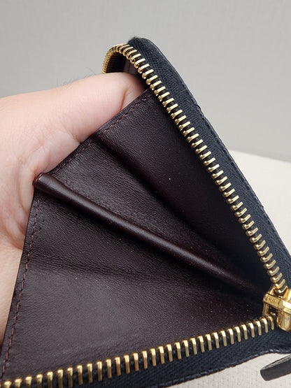 Chanel Black Caviar Classiz Zippy Wallet (GHW)
