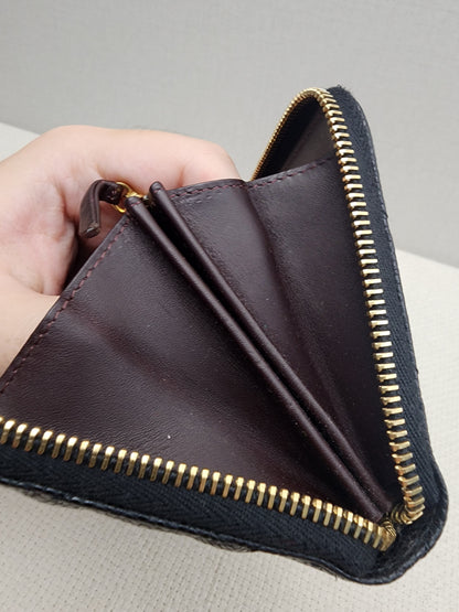 Chanel Black Caviar Classiz Zippy Wallet (GHW)