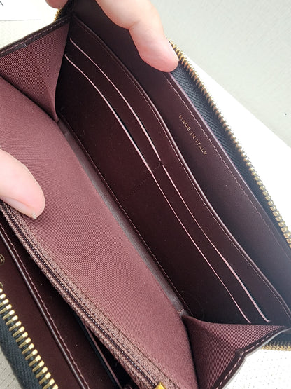 Chanel Black Caviar Classiz Zippy Wallet (GHW)